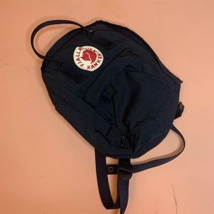 fjallraven kanken mini backpack